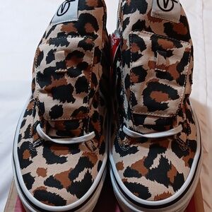 Vans leopard shifttnsandtrwht womens size 8